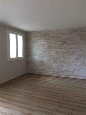 appartement à la location -   33000  BORDEAUX, surface 66 m2 location appartement - APR749481